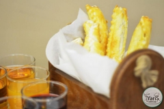 Кофе-брейк с закусками для семинара от выездного кейтеринг ресторана «Yaris Catering»06